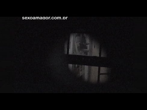 ❤️ Rubia es grabada en secreto por un voyeur del barrio escondido detrás de unos ladrillos huecos ❤️ Porno casero en es.xsexshop.ru ❌️
